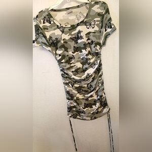 NO BOUNDARIES Camo & Butterfly Side-Ruched Mini Dress